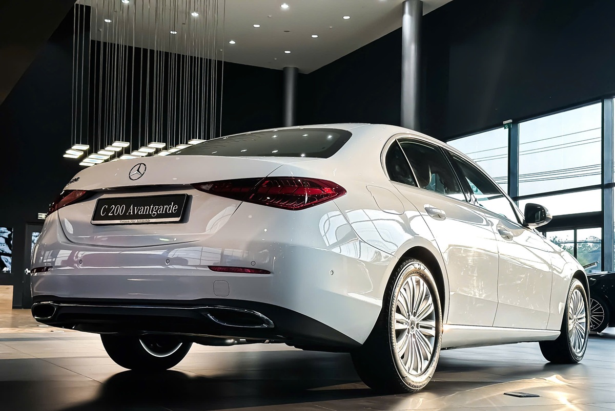 Báo Giá Lăn Bánh Mercedes C200 Avantgarde Giảm Giá 300 Triệu Mới Nhất 2026 4 Mercedes Benz C200 Avantgarde 2026